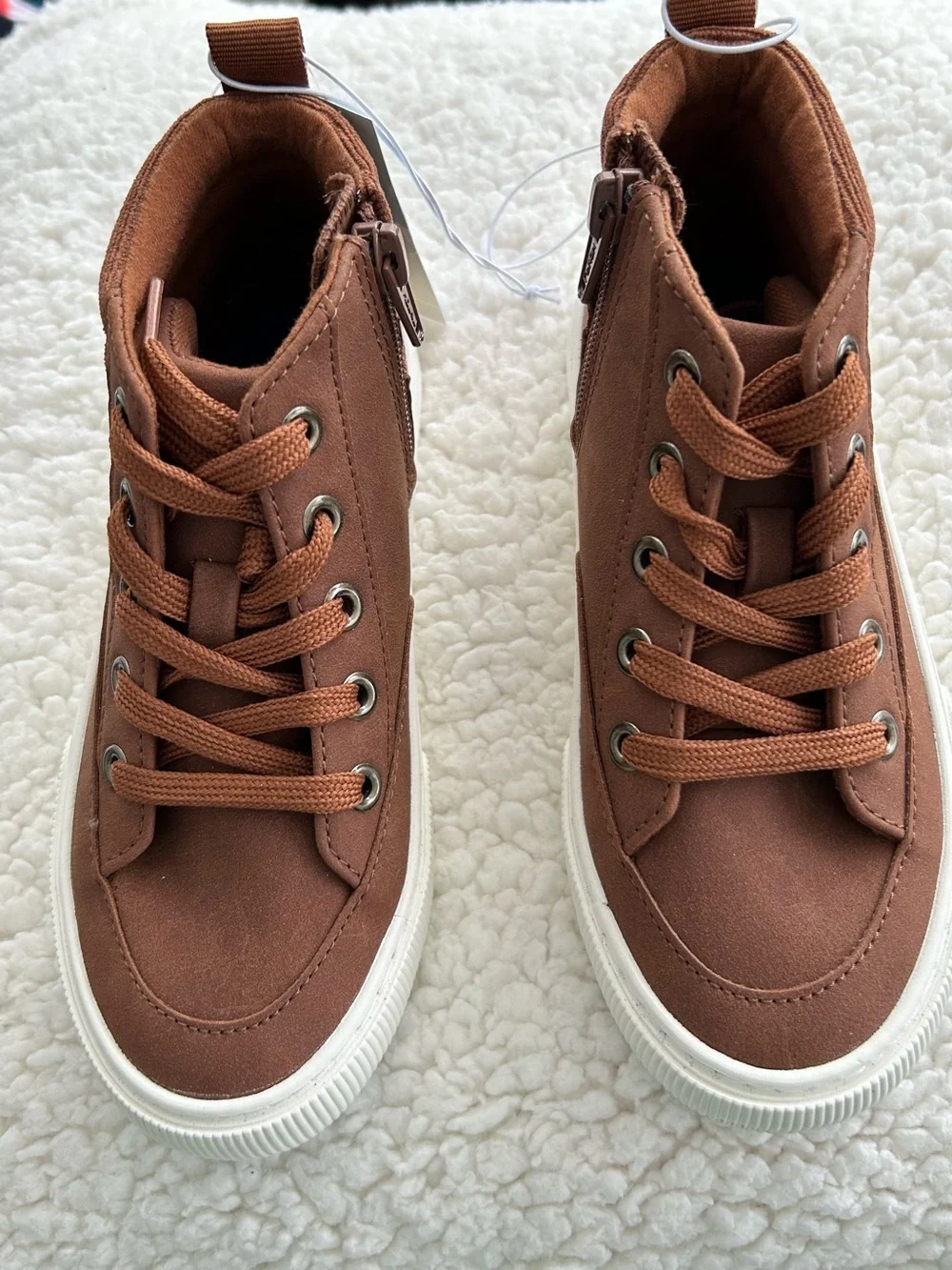 NWT Cat & Jack Cooper Mid Top Sneakers Cognac Color Inner Zipper Sz 13 - Picture 1 of 7